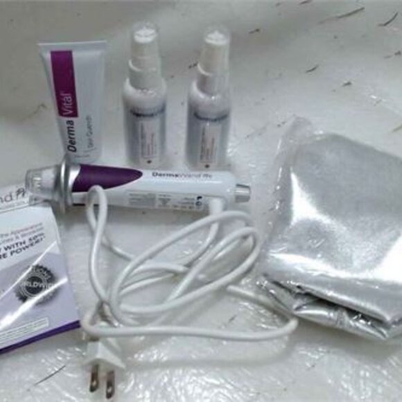 NEW Dermawand DermaWand Pro Microcurrent Skincare Device - Picture 1 of 3